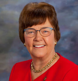 Carolyn McLarty